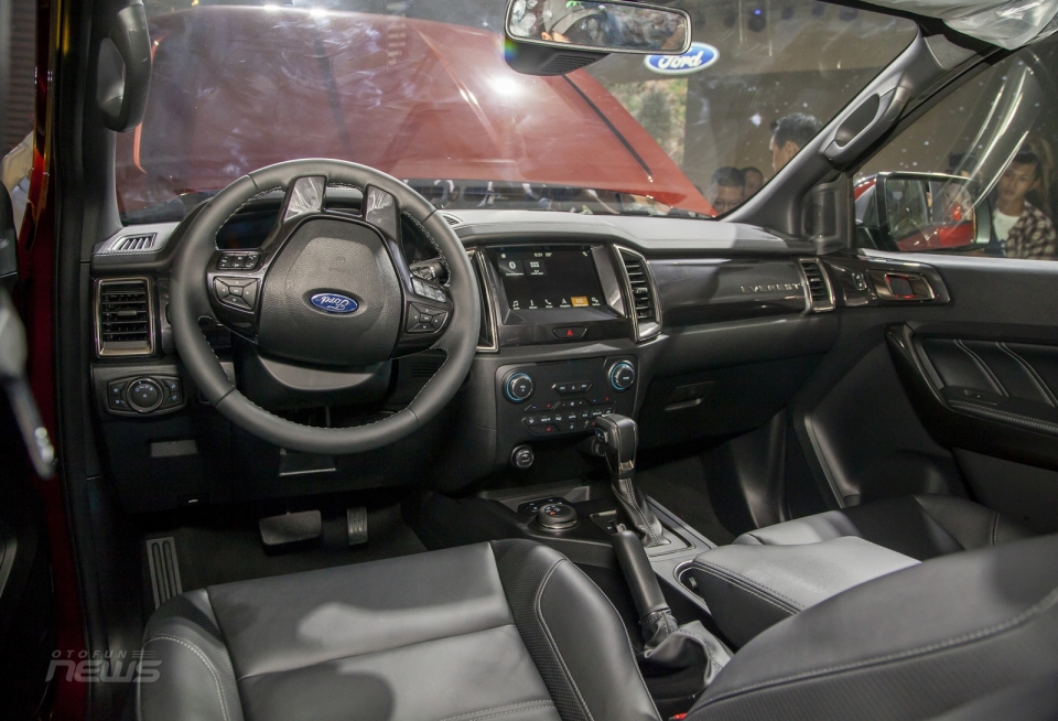 chi tiet ford everest 2018 vua duoc ra mat