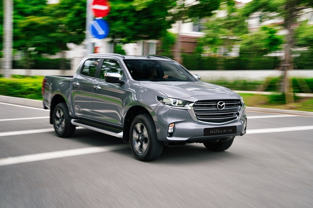 Mazda BT-50 mới ra mắt, giá 659 triệu đồng