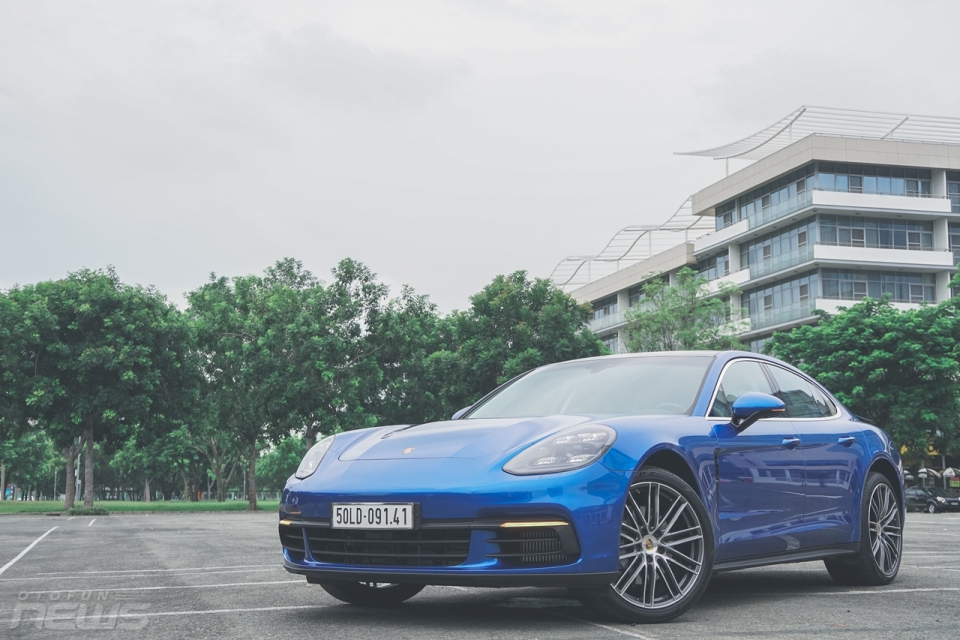 Trải nghiệm khoang "khách thương gia" trên Porsche Panamera trai nghiem khoang khach thuong gia tren porsche panamera