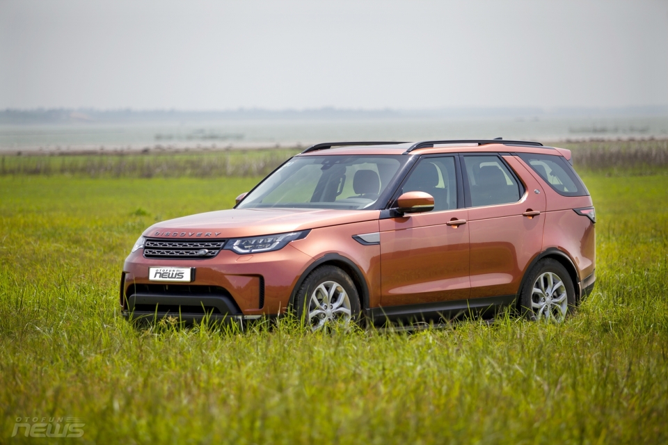 Trải nghiệm nhanh Land Rover Discovery thế hệ mới giá 4,5 tỷ đồng tại Việt Nam trai nghiem nhanh land rover discovery the he moi gia 45 ty dong tai viet nam