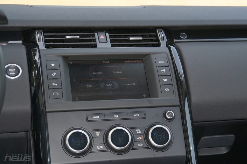 Trải nghiệm nhanh Land Rover Discovery thế hệ mới giá 4,5 tỷ đồng tại Việt Nam trai nghiem nhanh land rover discovery the he moi gia 45 ty dong tai viet nam