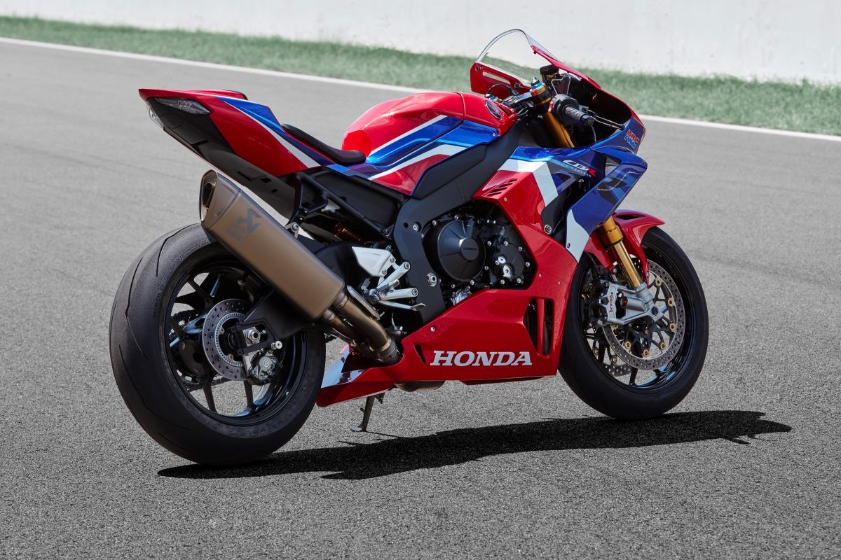 Honda CBR1000RR-R Fireblade tiếp tục bị triệu hồi tại Việt Nam