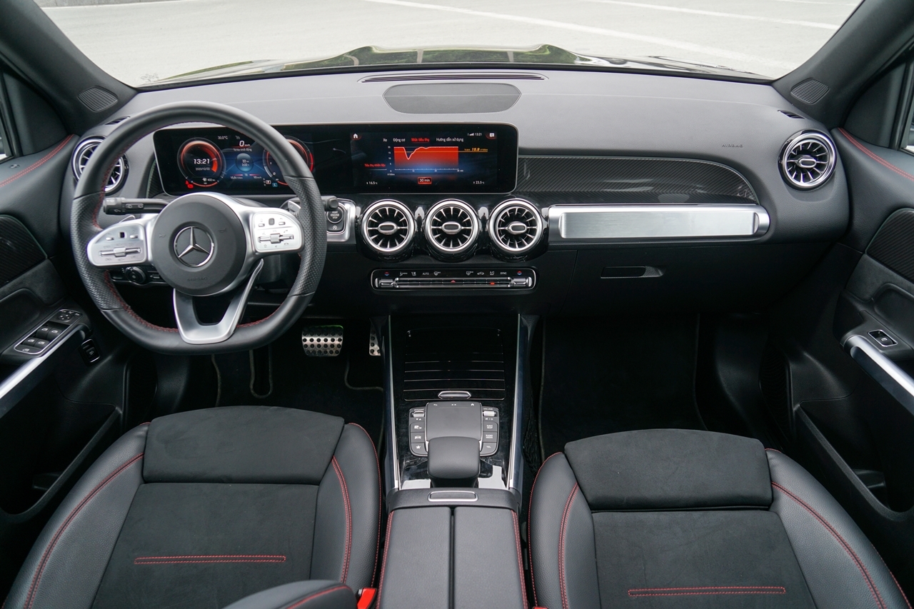 Đánh giá nhanh Mercedes-Benz GLB 200
