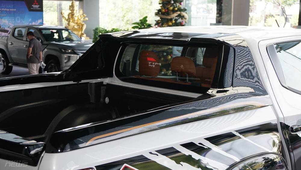 Cận cảnh Mitsubishi Triton Athlete