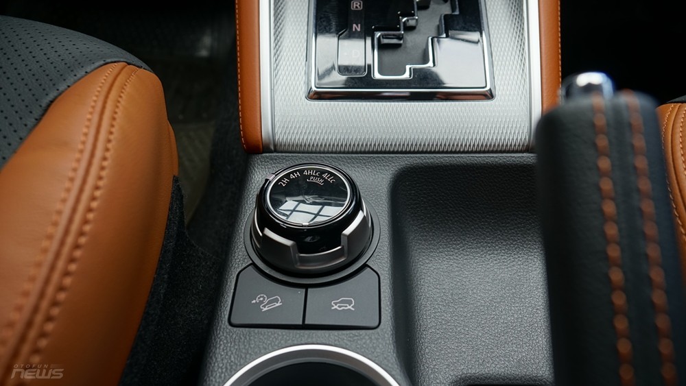 Cận cảnh Mitsubishi Triton Athlete