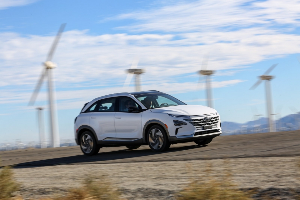 ces 2018 xe pin nhien lieu hyundai nexo 2018 chinh thuc lo dien