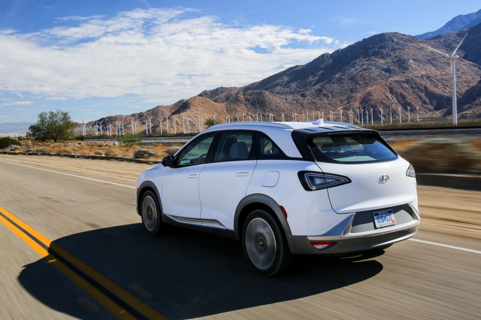 ces 2018 xe pin nhien lieu hyundai nexo 2018 chinh thuc lo dien