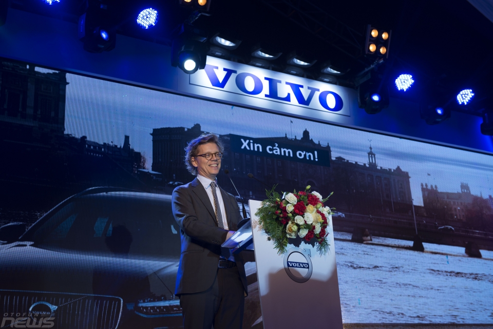 volvo khai truong dai ly chinh hang dau tien tai ha noi