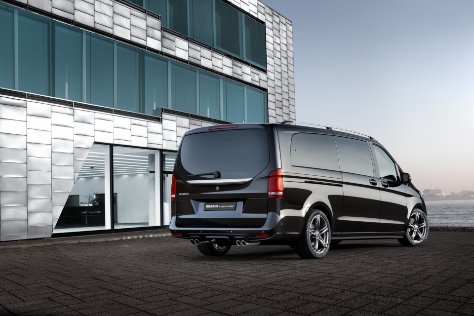 brabus trinh dien chuyen co mat dat mercedes benz v class