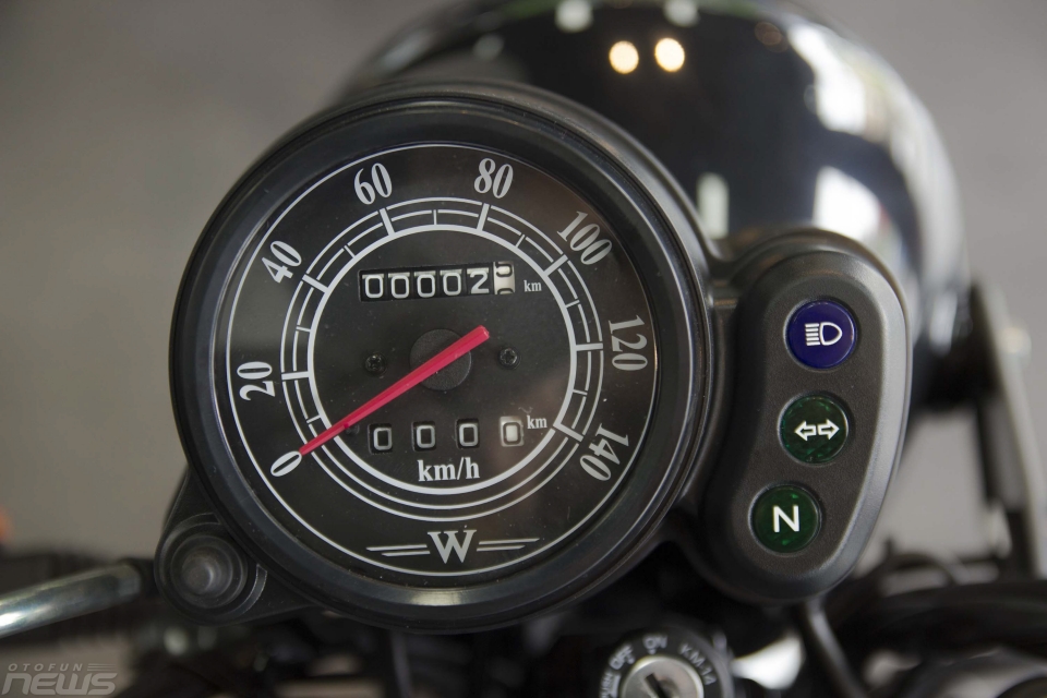 Cận cảnh mô tô hoài cổ Kawasaki W175 2018 can canh mo to hoai co kawasaki w175 2018