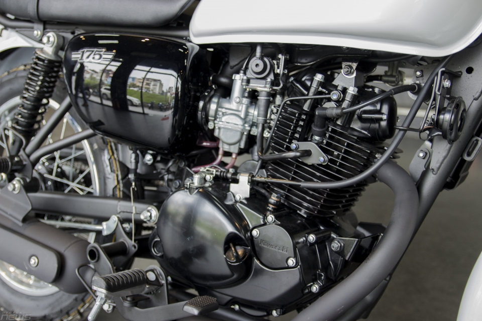 Cận cảnh mô tô hoài cổ Kawasaki W175 2018 can canh mo to hoai co kawasaki w175 2018