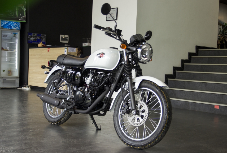 Cận cảnh mô tô hoài cổ Kawasaki W175 2018 can canh mo to hoai co kawasaki w175 2018