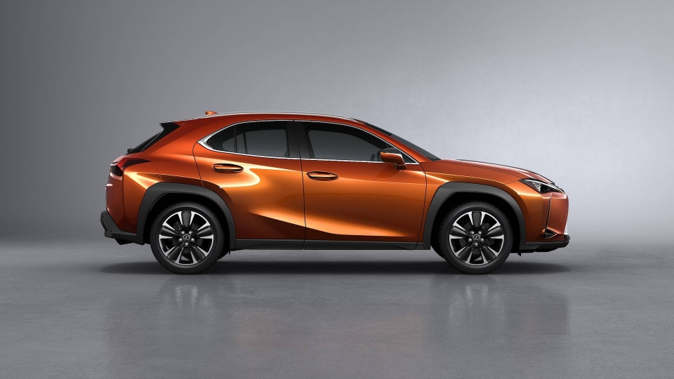geneva 2018 lexus ux 2019 lo dien voi dong co 20l va hop so cvt the he moi