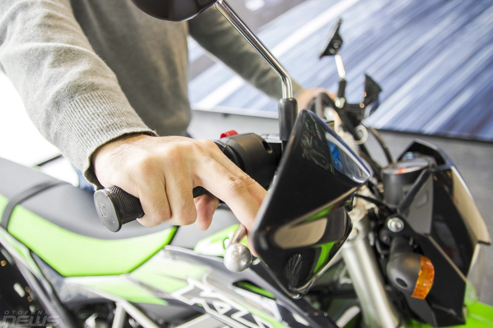 Chi tiết mô tô địa hình Kawasaki KLX 150 BF 2018 tại Hà Nội chi tiet mo to dia hinh kawasaki klx 150 bf 2018 tai ha noi