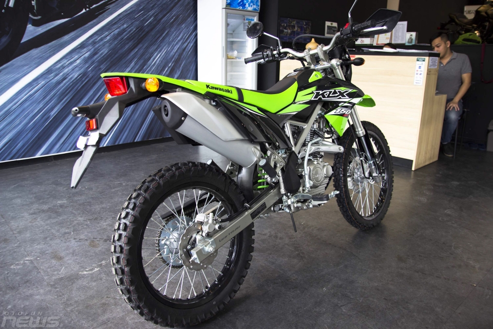 Chi tiết mô tô địa hình Kawasaki KLX 150 BF 2018 tại Hà Nội chi tiet mo to dia hinh kawasaki klx 150 bf 2018 tai ha noi