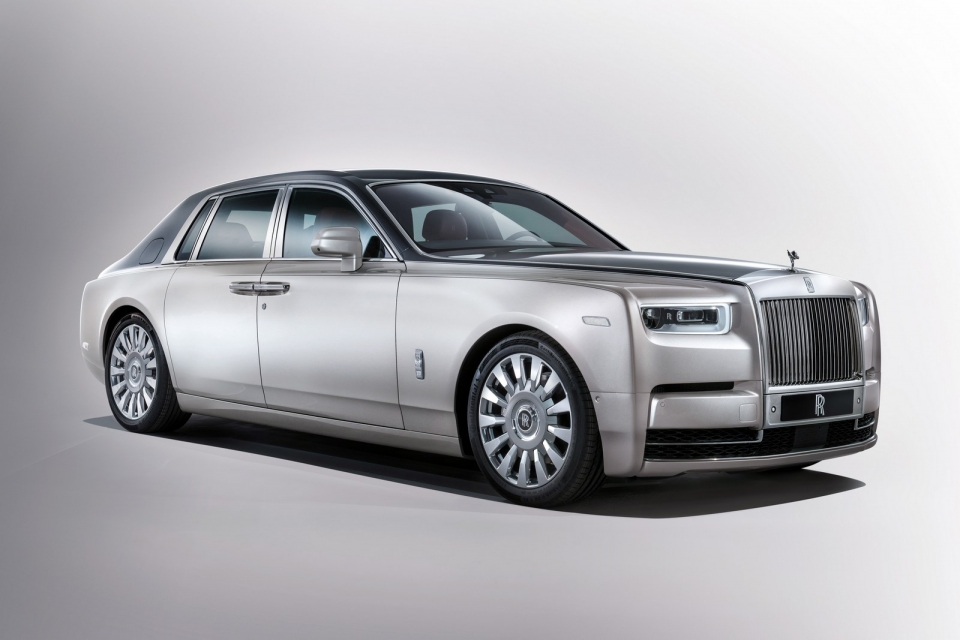 rolls royce phantom 2018 ke thua huyen thoai