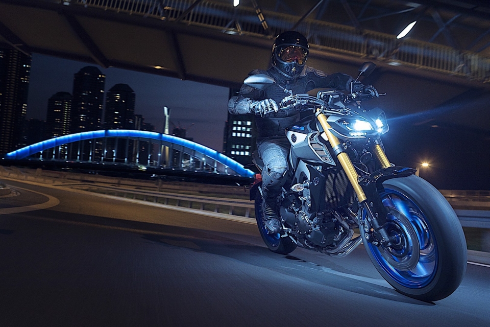 eicma 2017 yamaha trinh dien cap bai trung mt 07 va mt 09 sp 2018