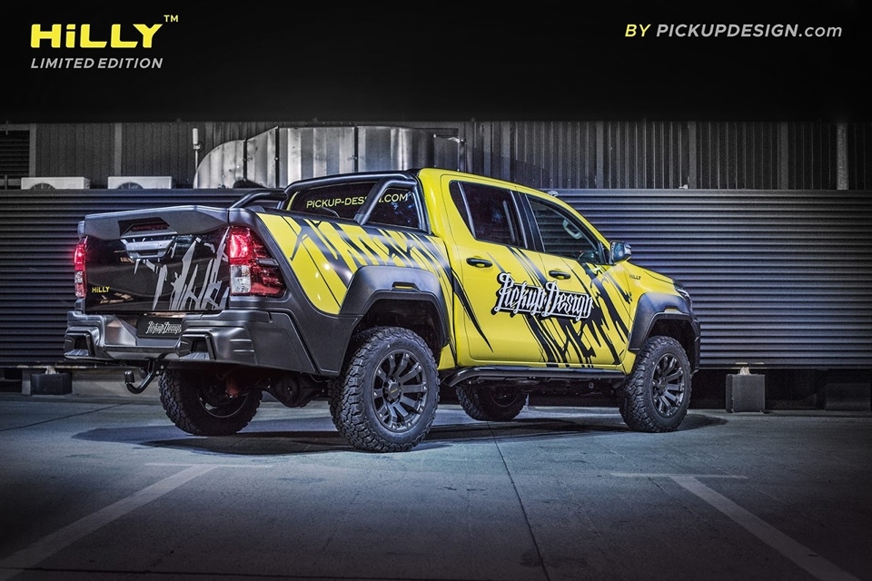 toyota hilux ngau hon qua ban tay carlex design