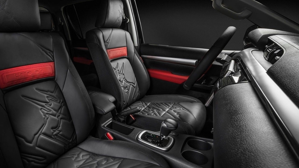 toyota hilux ngau hon qua ban tay carlex design