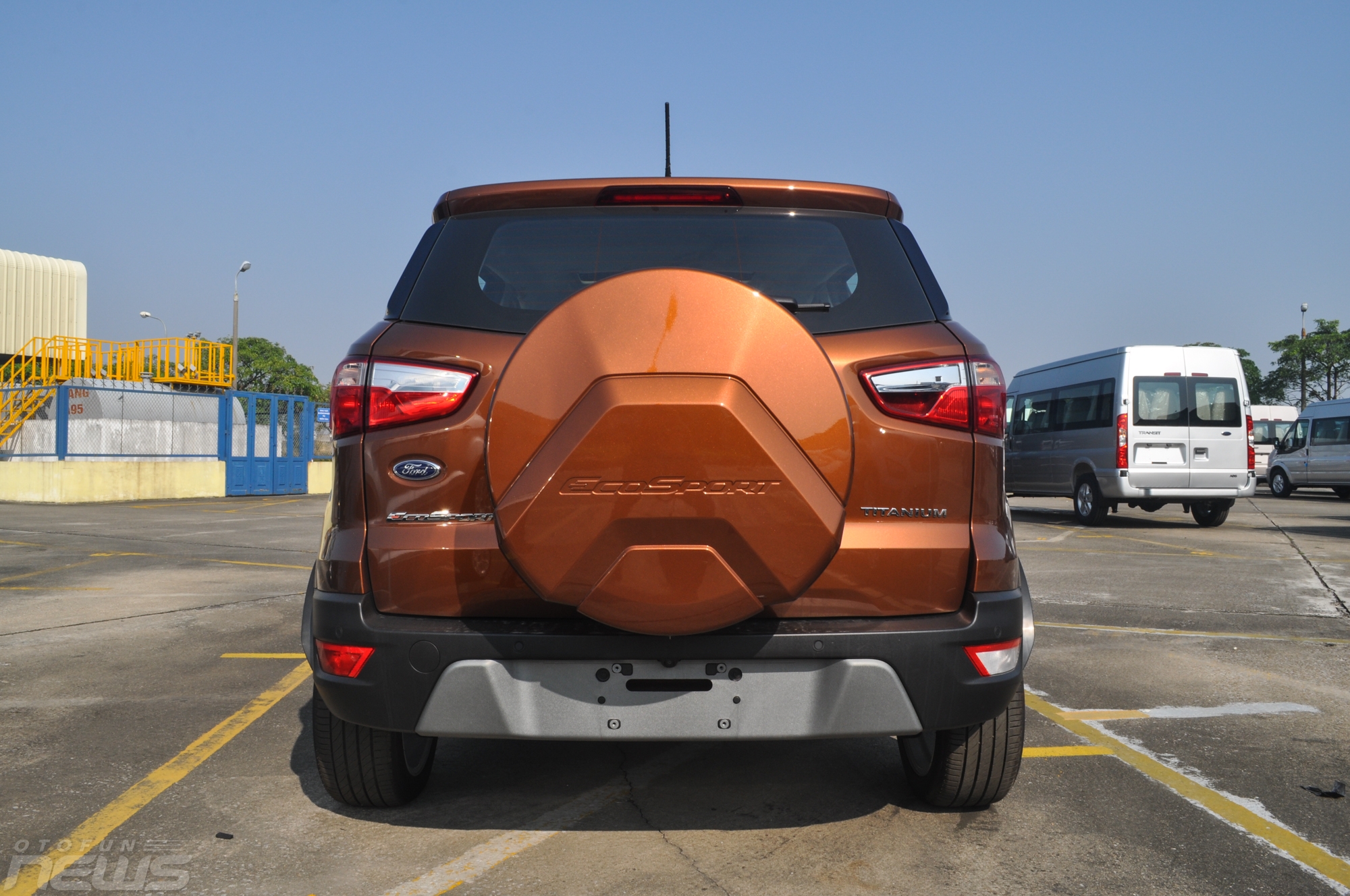 Ford EcoSport 2018 với động cơ và hộp số mới ra mắt tại Việt Nam ford ecosport 2018 voi dong co va hop so moi ra mat tai viet nam
