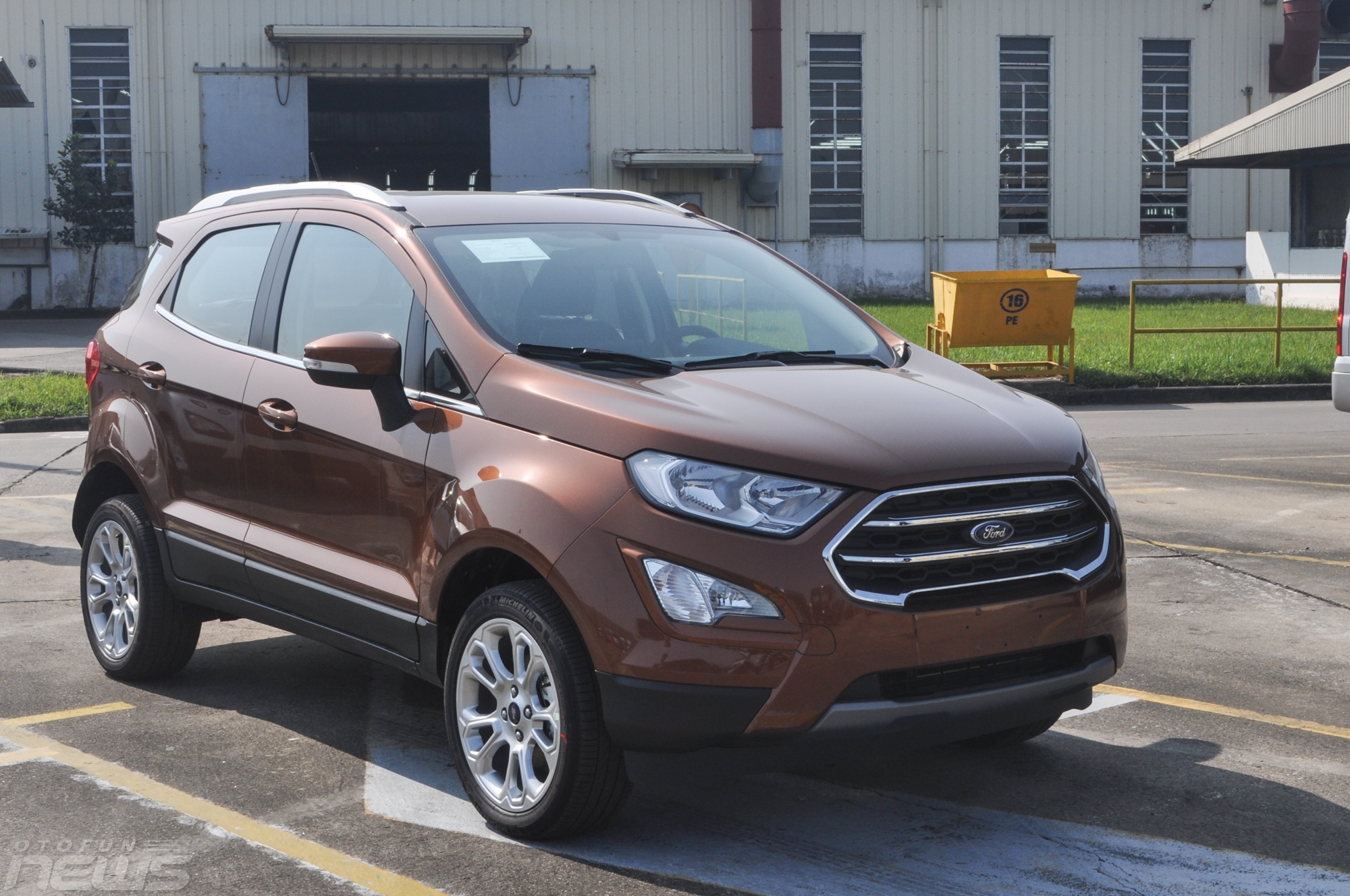Ford EcoSport giảm tới 85 triệu, cạnh tranh quyết liệt với Kia Seltos ford ecosport giam toi 85 trieu canh tranh quyet liet voi kia seltos