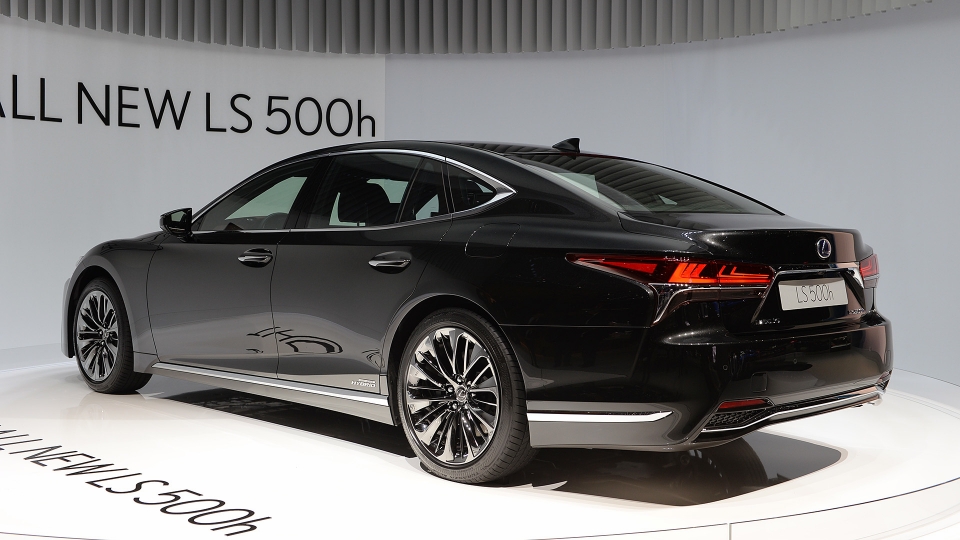 lexus ls 500h 2018 tinh hoa cong nghe hybrid hoi tu tren xe sang