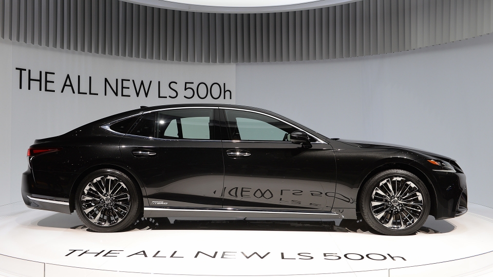 lexus ls 500h 2018 tinh hoa cong nghe hybrid hoi tu tren xe sang