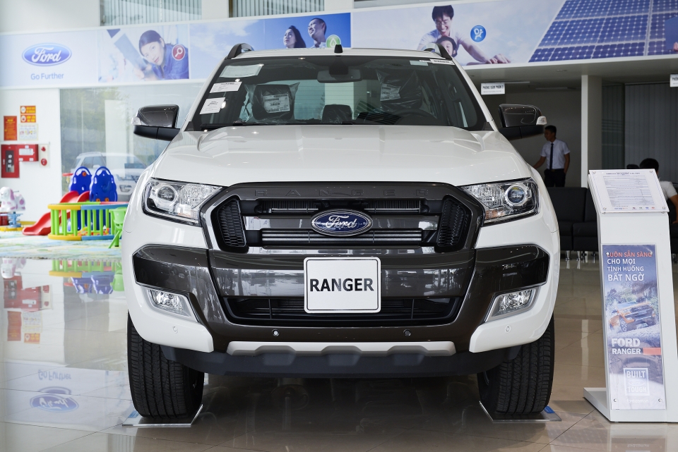 chi tiet ford ranger wildtrak 22l at 4x4 vua ra mat tai viet nam