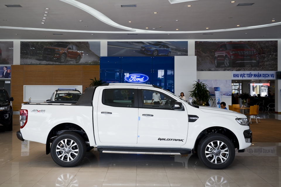 chi tiet ford ranger wildtrak 22l at 4x4 vua ra mat tai viet nam