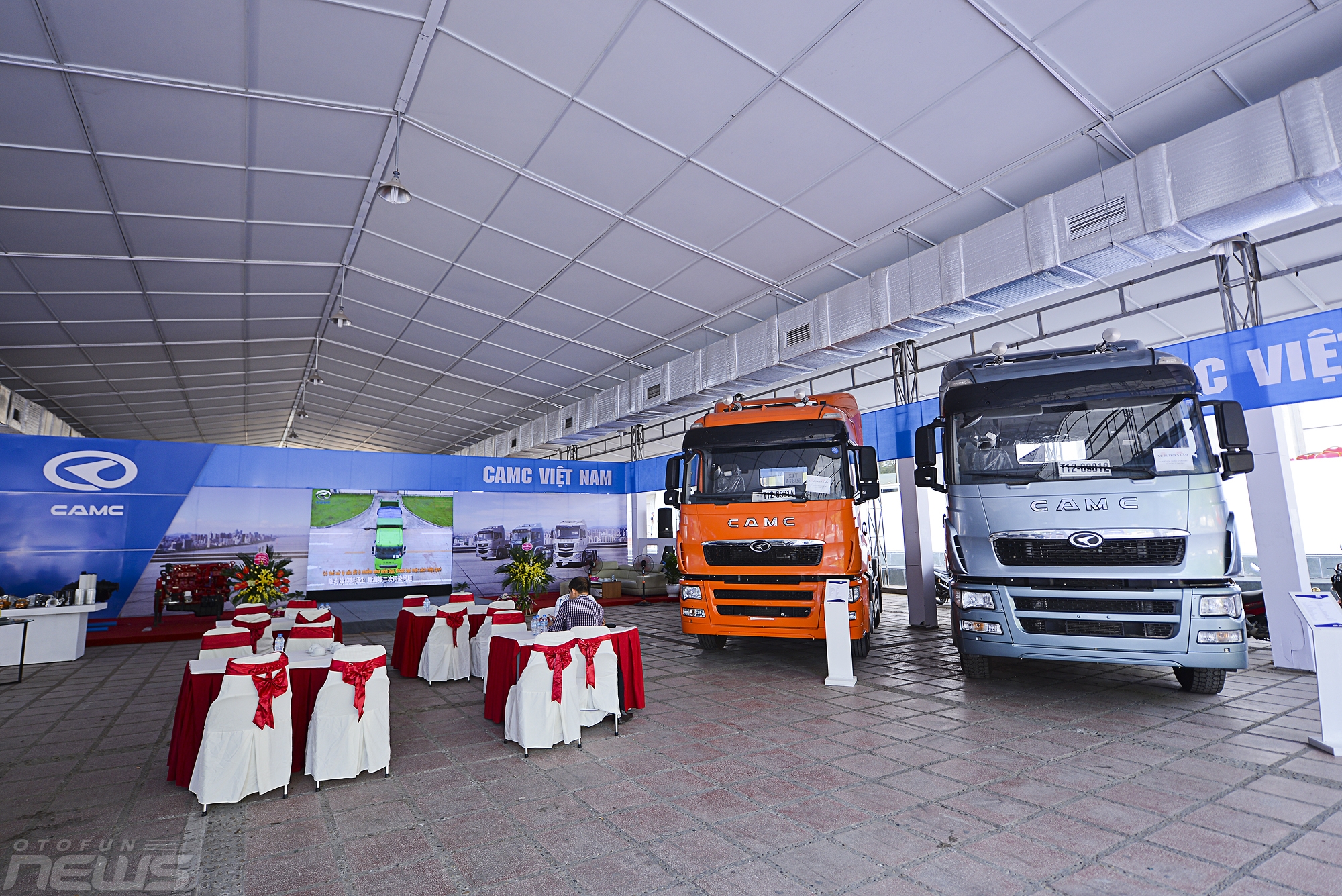 Vietnam AutoExpo 2017: Nhiều xe chuyên dụng độc đáo, đa dạng phụ tùng và phụ kiện vietnam autoexpo 2017 nhieu xe chuyen dung doc dao da dang phu tung va phu kien