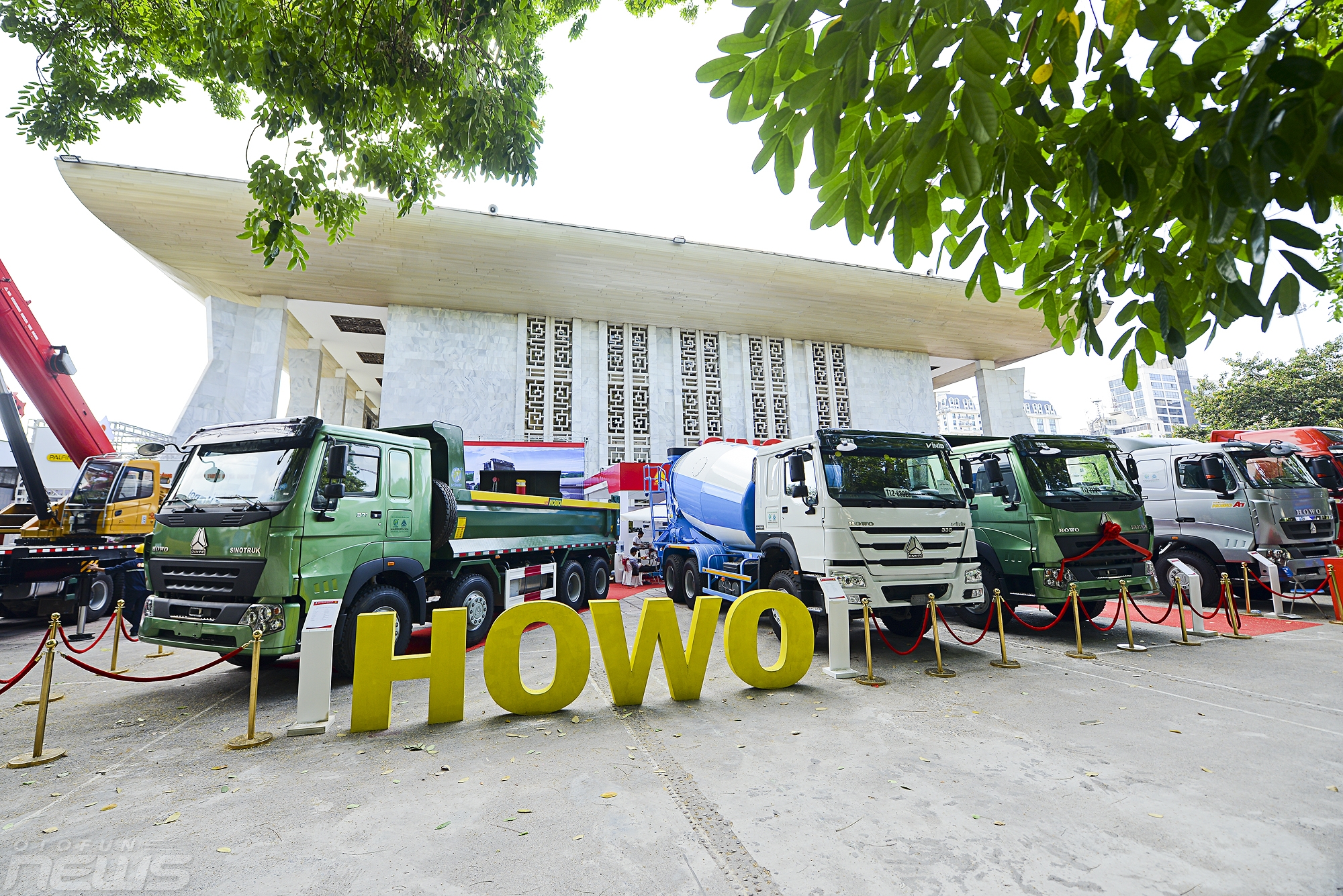 Vietnam AutoExpo 2017: Nhiều xe chuyên dụng độc đáo, đa dạng phụ tùng và phụ kiện vietnam autoexpo 2017 nhieu xe chuyen dung doc dao da dang phu tung va phu kien
