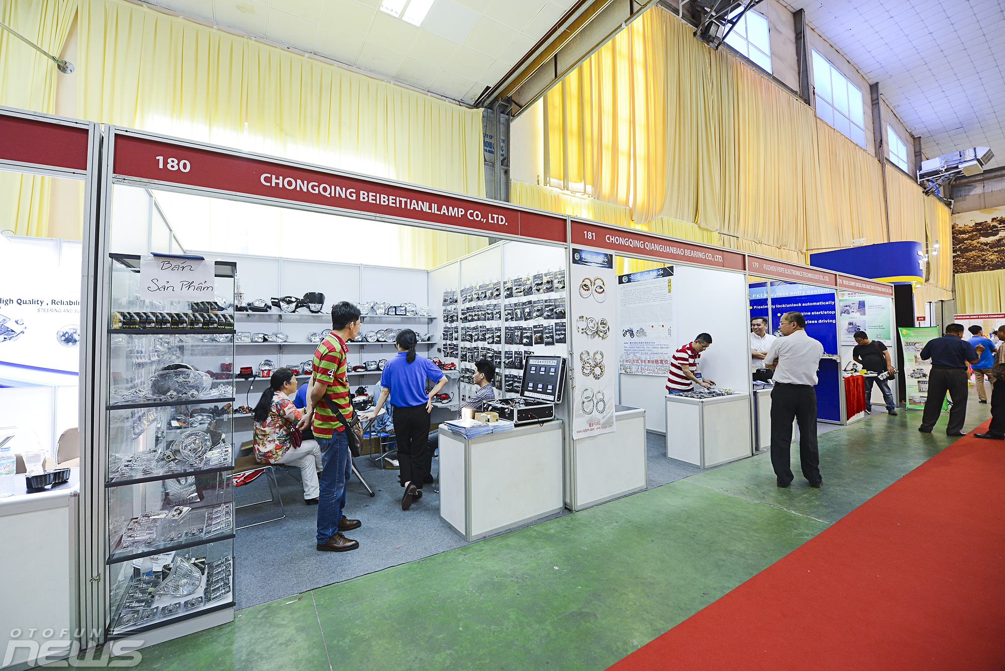 Vietnam AutoExpo 2017: Nhiều xe chuyên dụng độc đáo, đa dạng phụ tùng và phụ kiện vietnam autoexpo 2017 nhieu xe chuyen dung doc dao da dang phu tung va phu kien