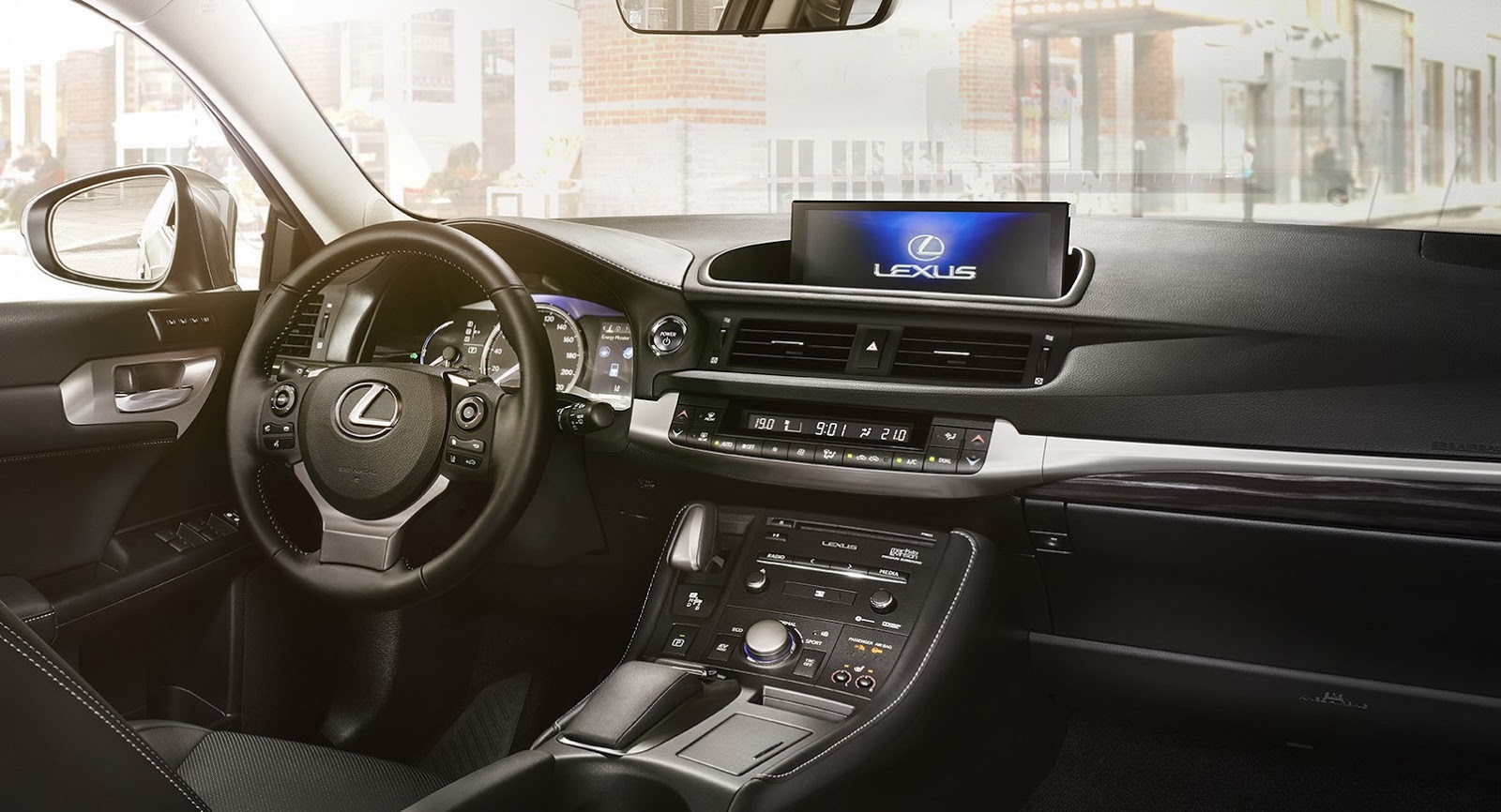 lexus ct 200h trinh lang voi thiet ke moi them nhieu cong nghe
