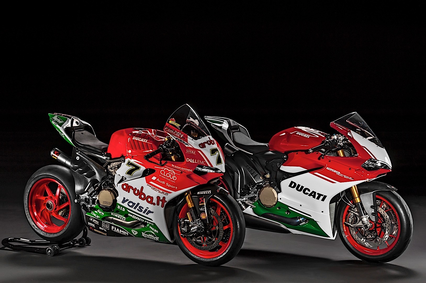 "Quái thú" 209 mã lực Ducati 1299 Panigale R Final Edition lộ diện quai thu 209 ma luc ducati 1299 panigale r final edition lo dien