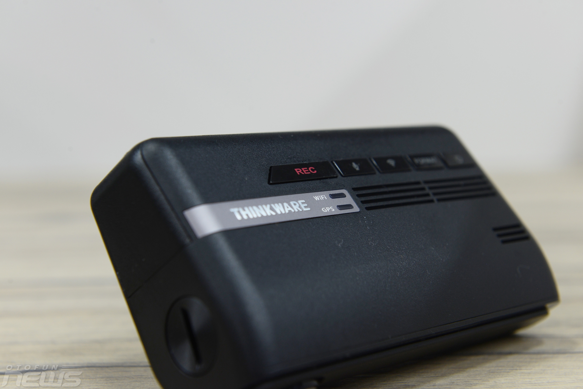 Camera hành trình THINKWARE F770: Đắt liệu có “xắt ra miếng”? camera hanh trinh thinkware f770 dat lieu co xat ra mieng
