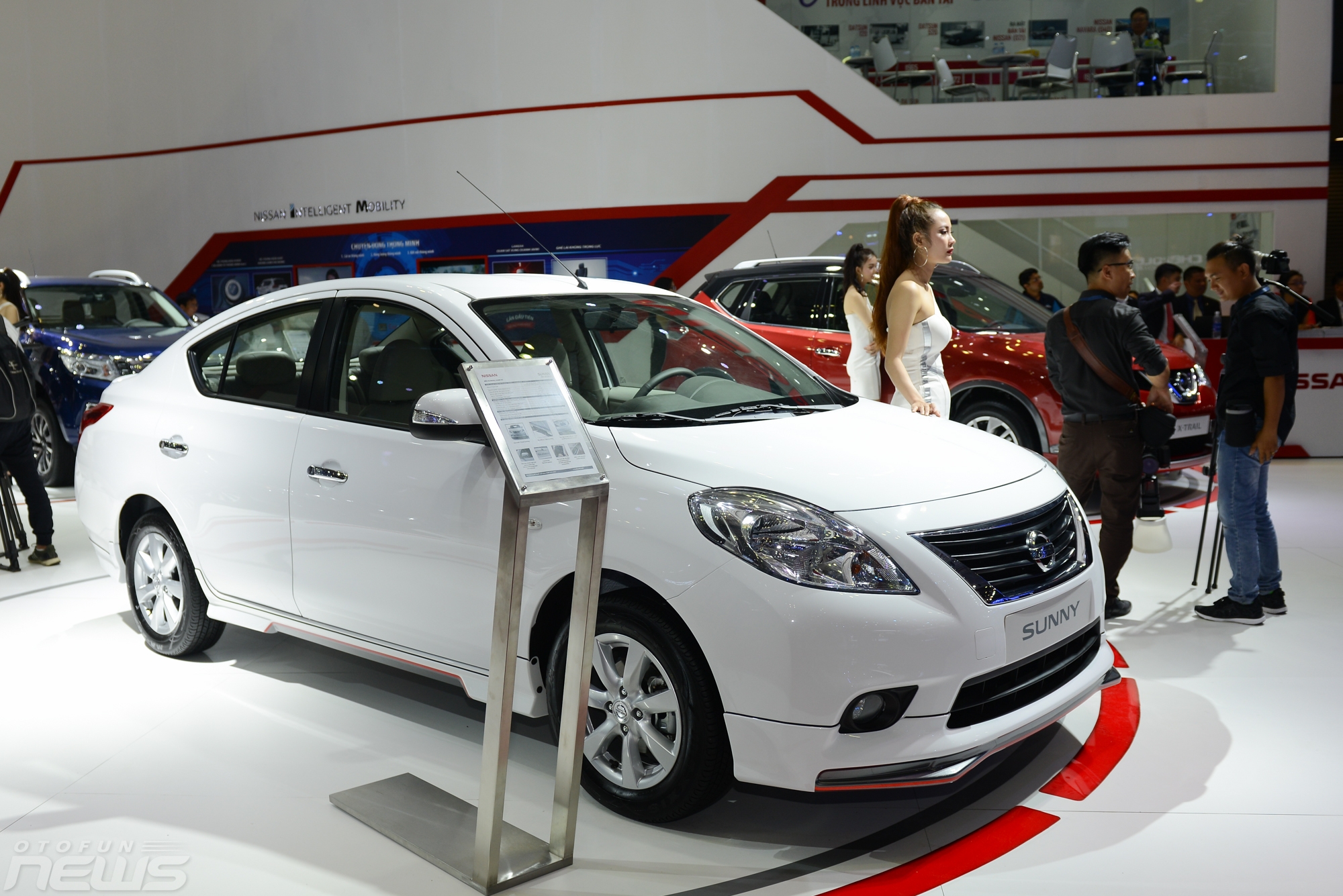 vms 2017 nissan trinh dien tron bo suu tap cac phien ban cao cap