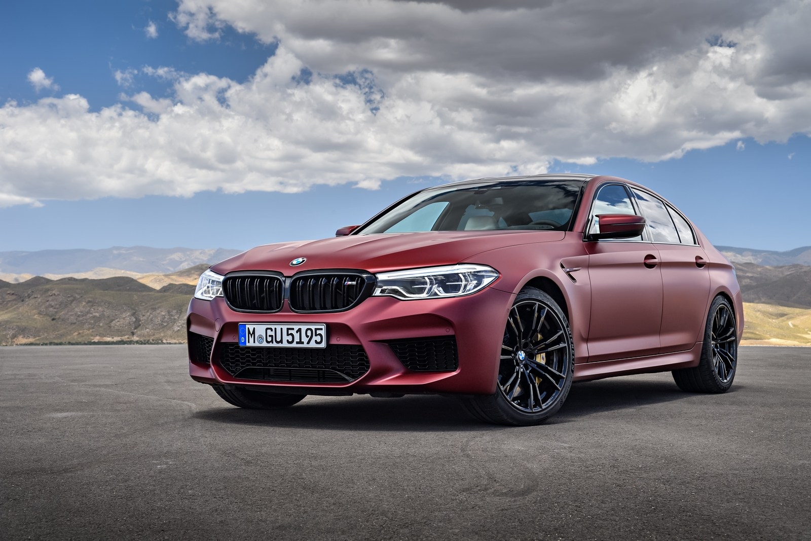 BMW M5 2018 lần đầu được trang bị hệ dẫn động bốn bánh toàn thời gian bmw m5 2018 lan dau duoc trang bi he dan dong bon banh toan thoi gian