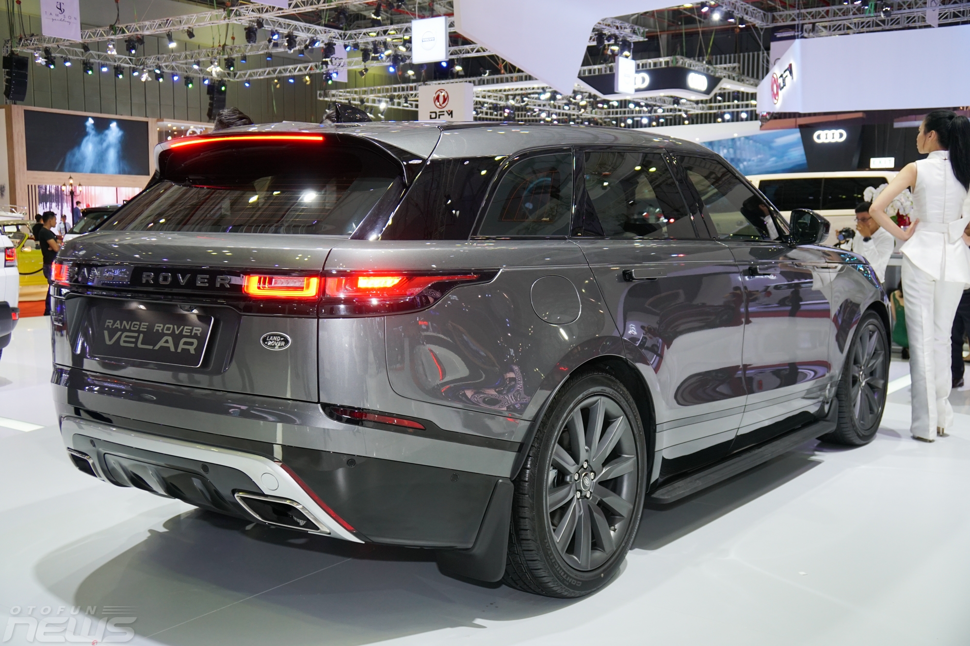 vims 2017 range rover velar chinh thuc ra mat thi truong viet