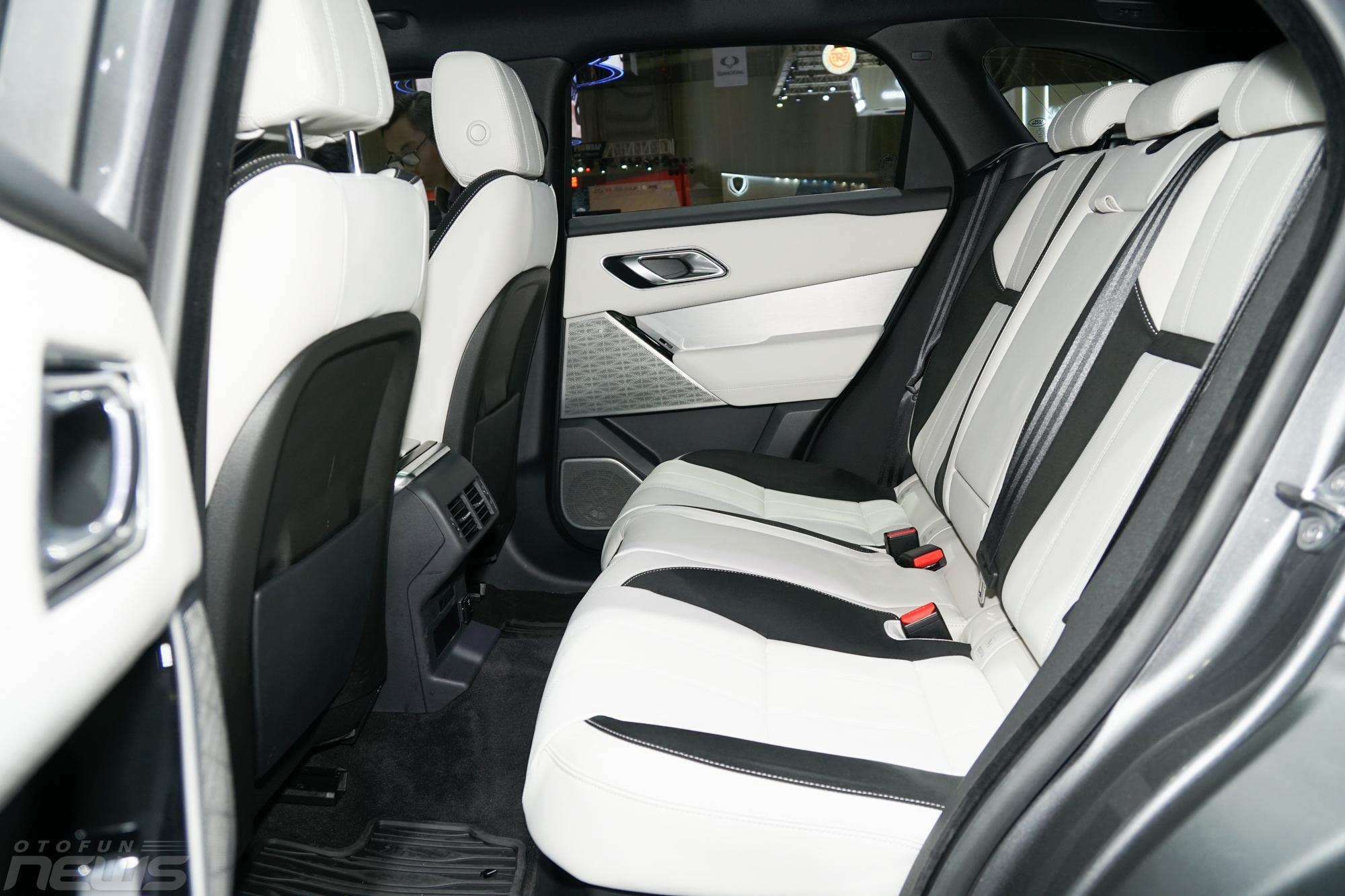 vims 2017 range rover velar chinh thuc ra mat thi truong viet