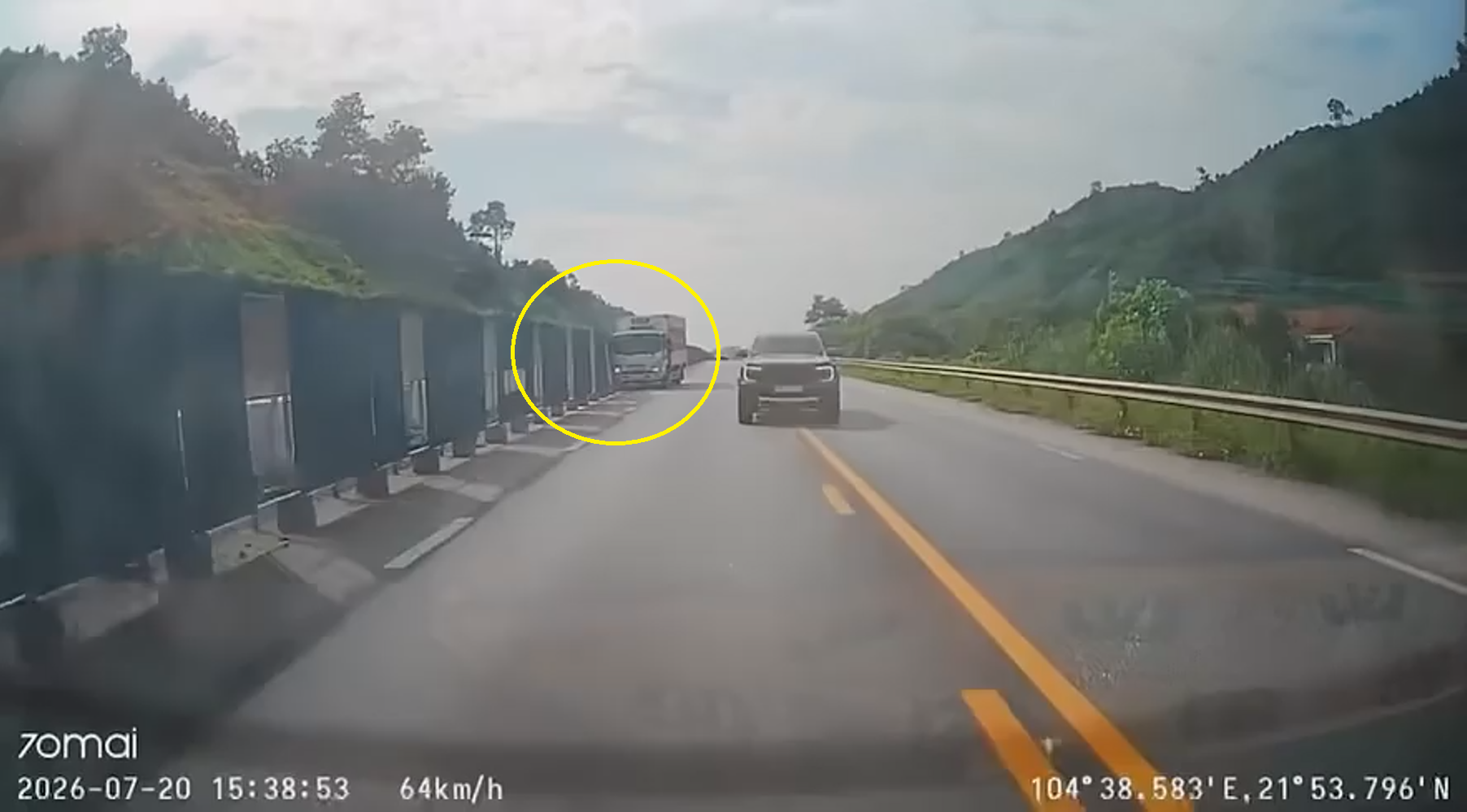 TNGT nghiêm trọng trên cao tốc Nội Bài - Lào Cai