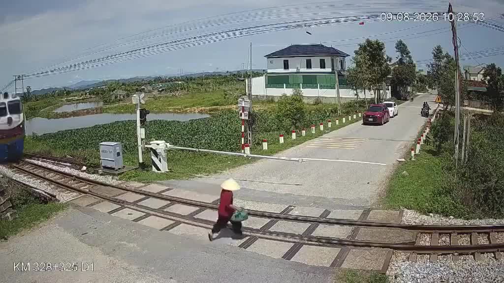 Tai nạn giữa người đi bộ và tàu hỏa khiến người đi bộ tử vong tại chỗ