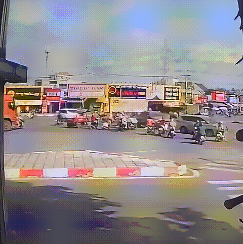 Tai nạn giữa ô tô tải và xe máy, 3 người tử vong tại chỗ